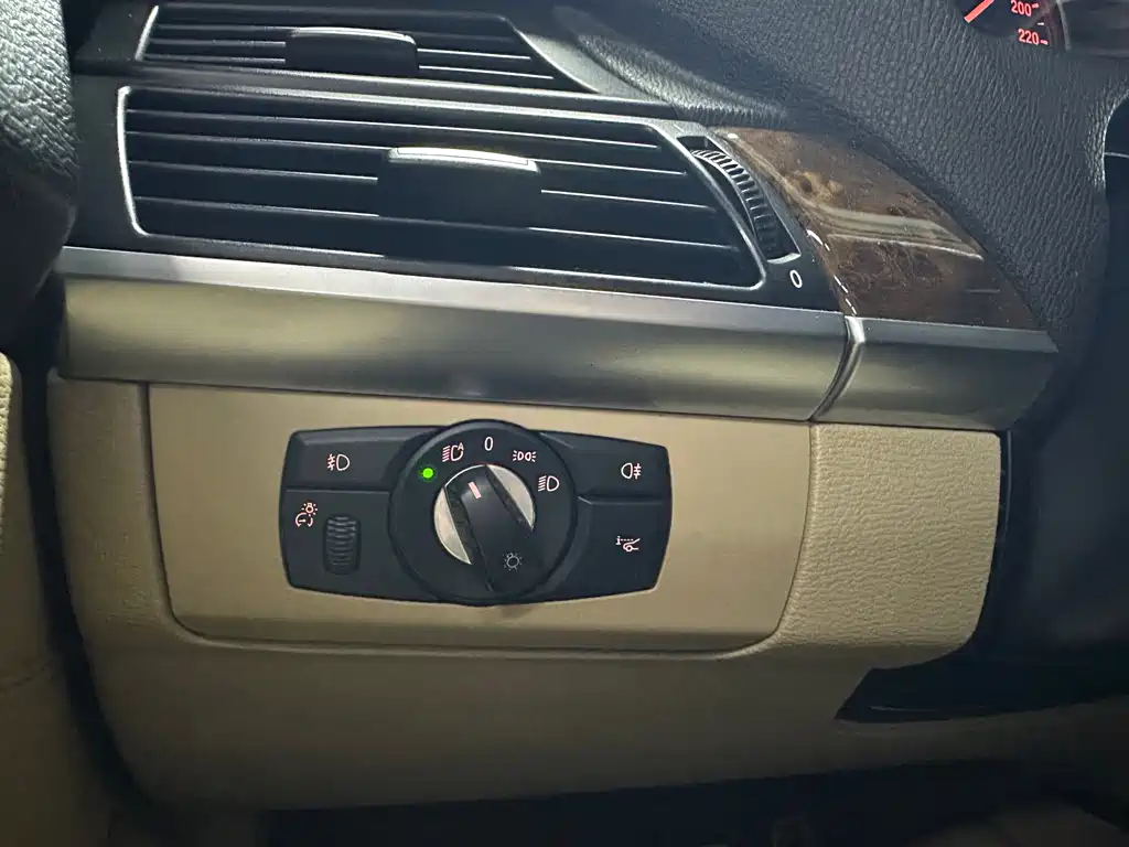 BMW X5 2012 — фото 16