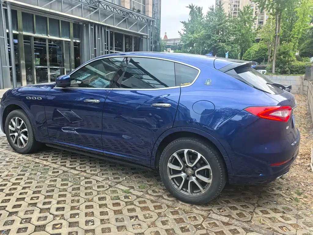 Maserati Levante 2018 — фото 4