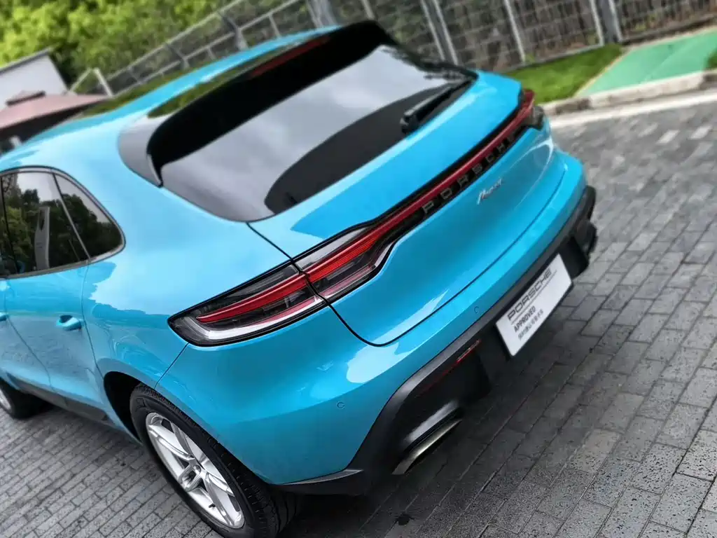 Porsche Macan 2023 — фото 17