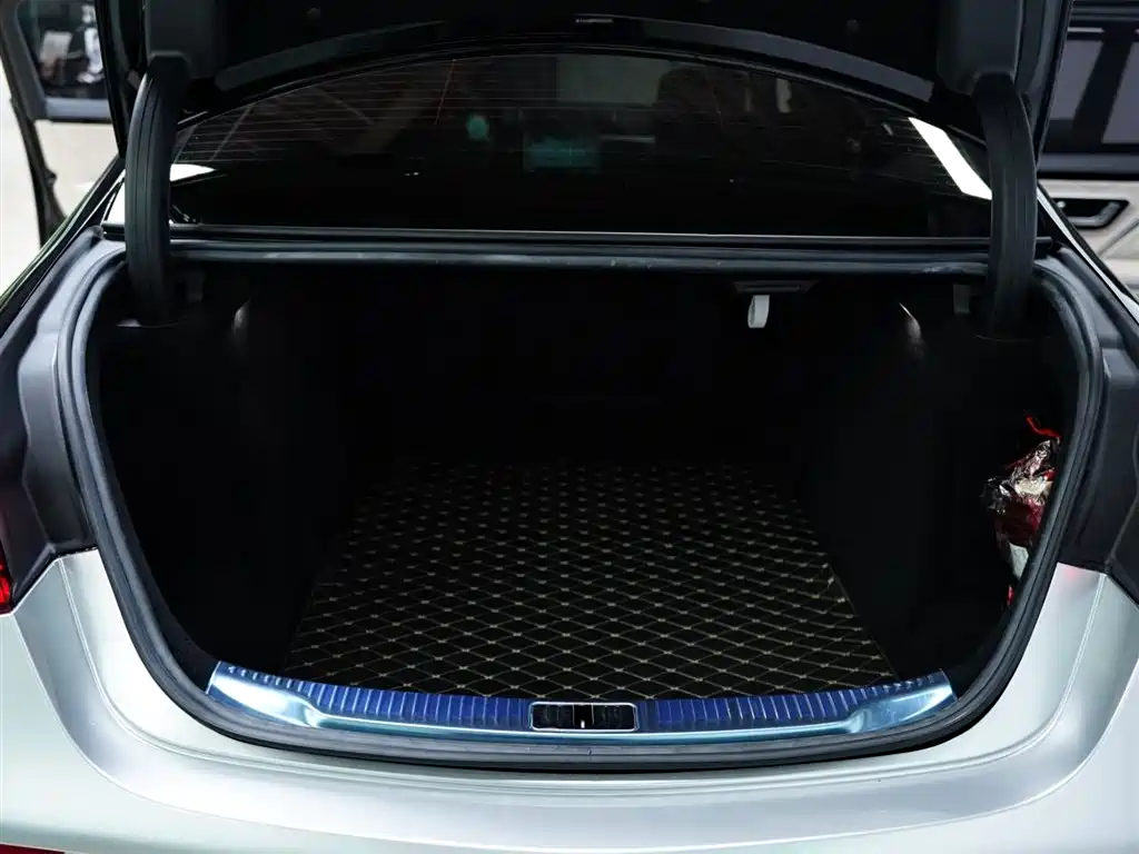 Mercedes-Benz S-Class 2025 — фото 44