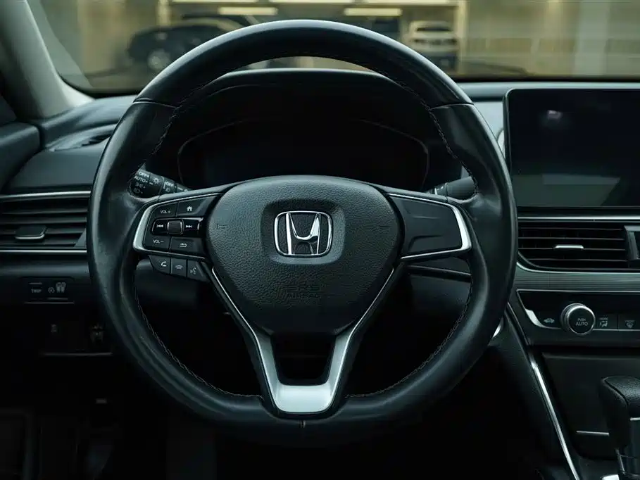 Honda Accord 2022 — фото 18