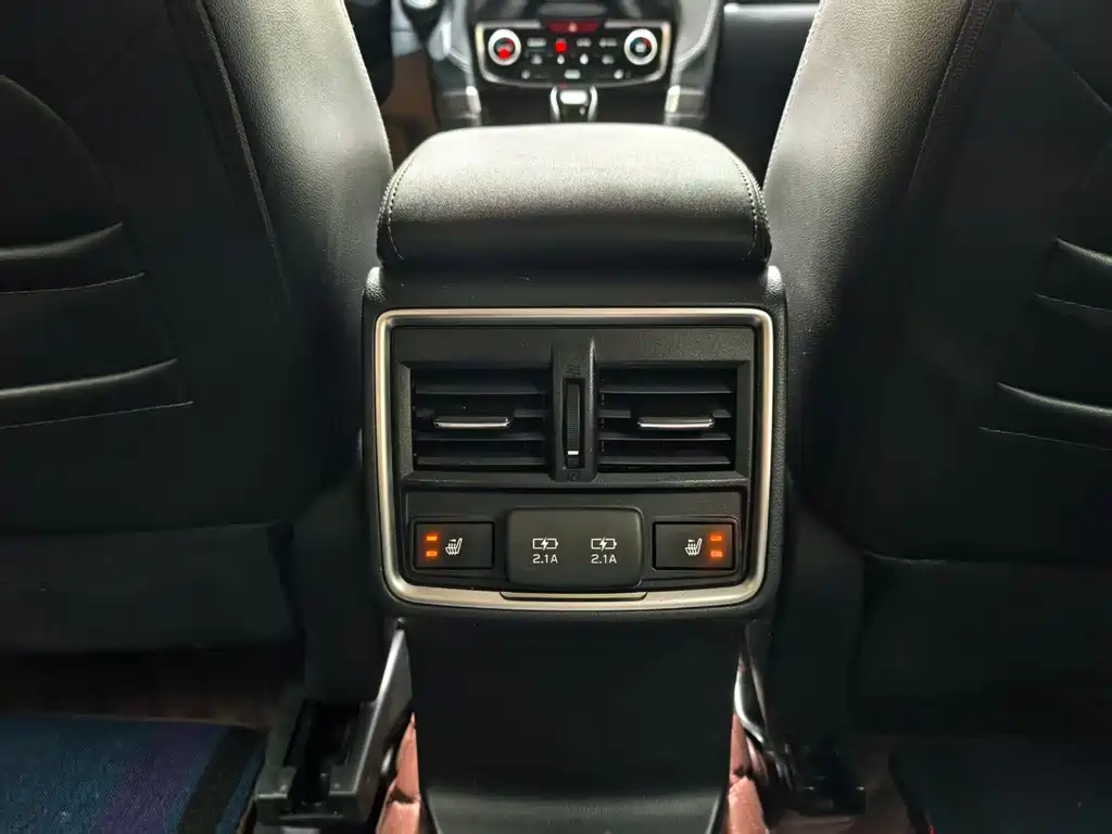 Subaru Forester 2023 — фото 14