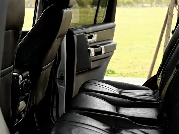 Land Rover Discovery 2015