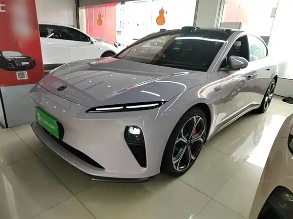 NIO ET5 2022