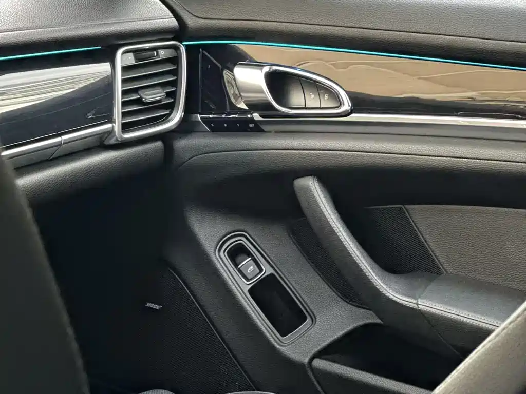 Porsche Panamera 2015 — фото 15