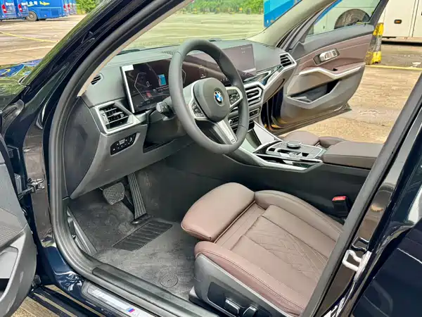 BMW 3 Series 2024