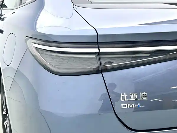 BYD Seal 07 DM-i 2024