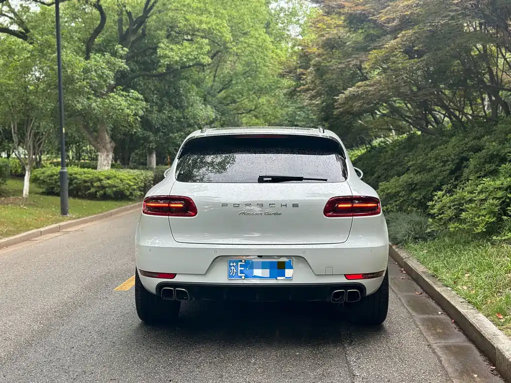 Porsche Macan 2016 — фото 7