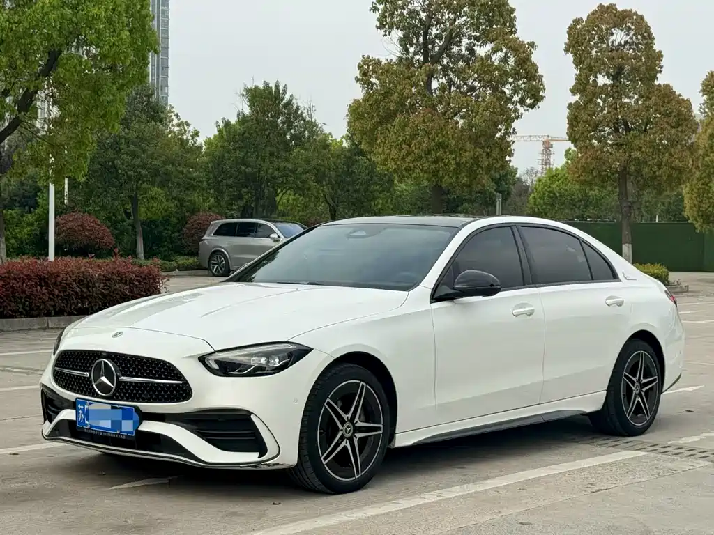 Mercedes-Benz C-Class 2023 — фото 1