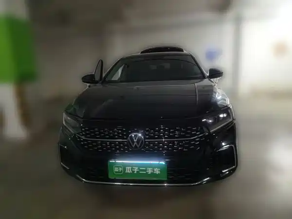 Volkswagen Passat 2022