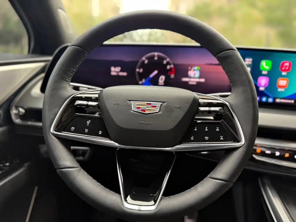 Cadillac XT5 2025 — фото 20