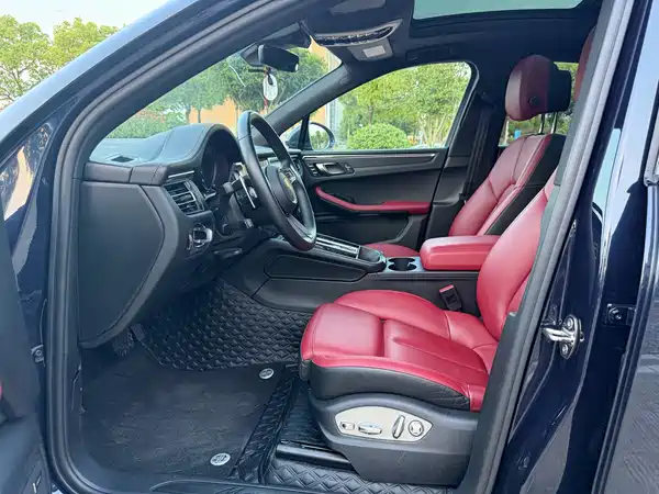 Porsche Macan 2023