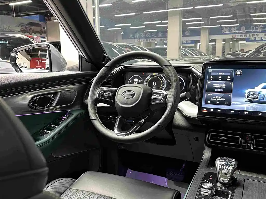 GAC Motor Trumpchi GS8 2022 — фото 7