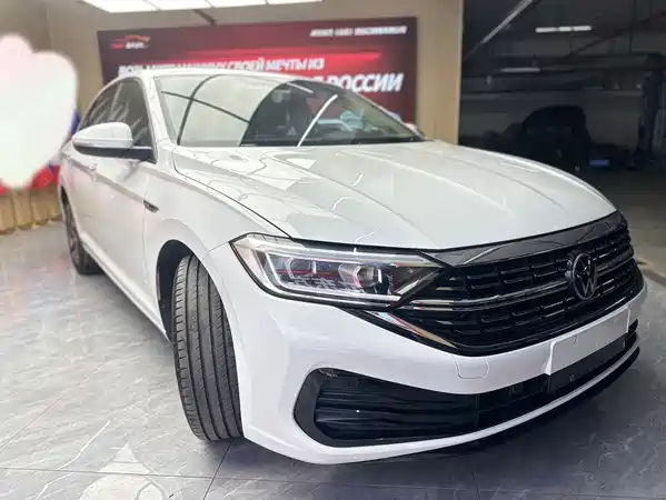 Volkswagen Sagitar 2022