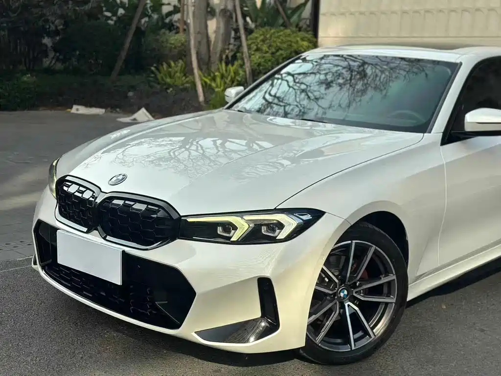 BMW 3 Series 2023 — фото 15