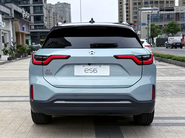 NIO ES6 2020