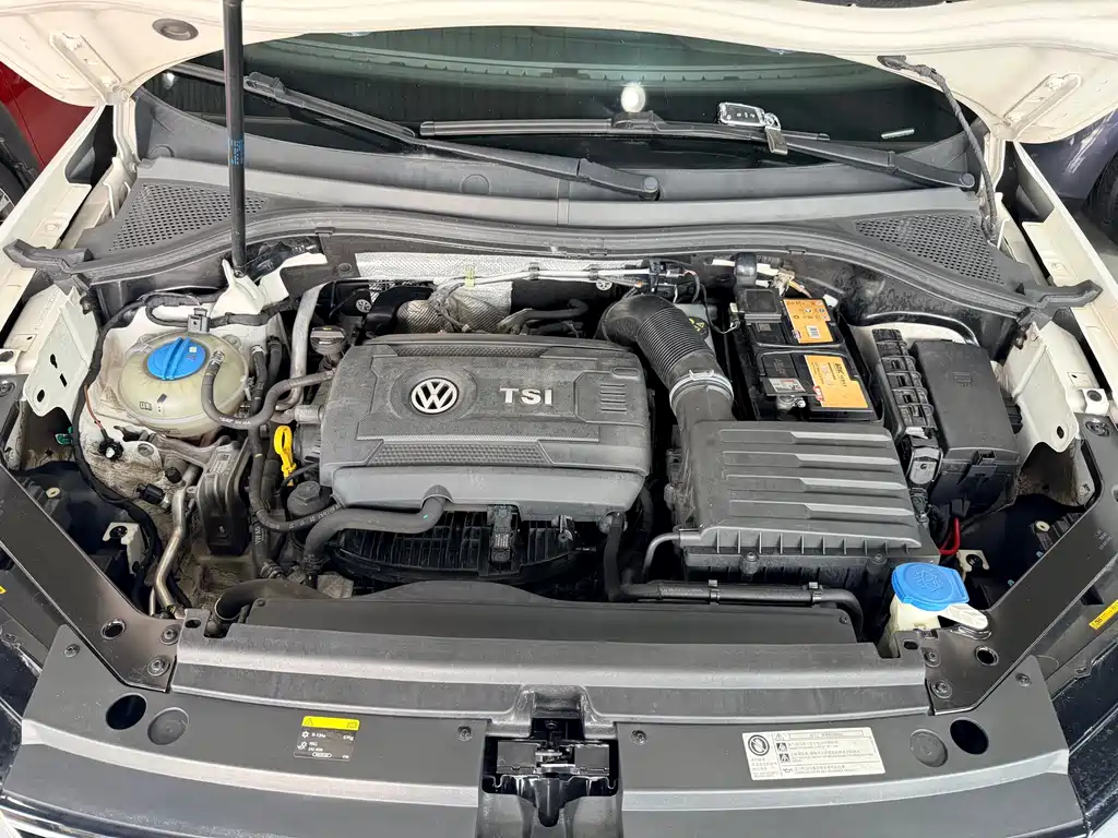 Volkswagen Tiguan L 2017 — фото 14