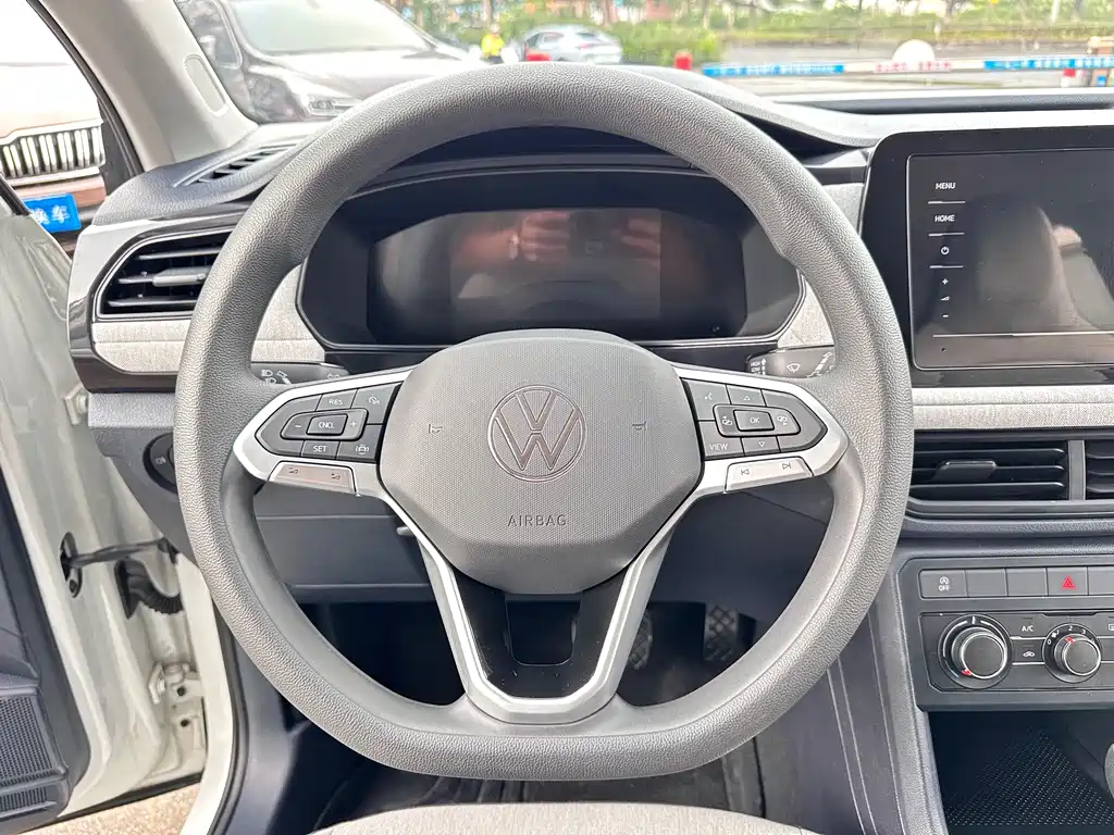 Volkswagen Tharu 2024 — фото 16