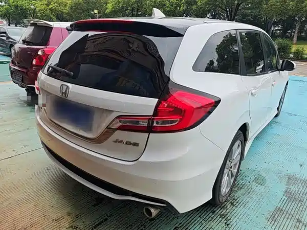 Honda Jade 2018