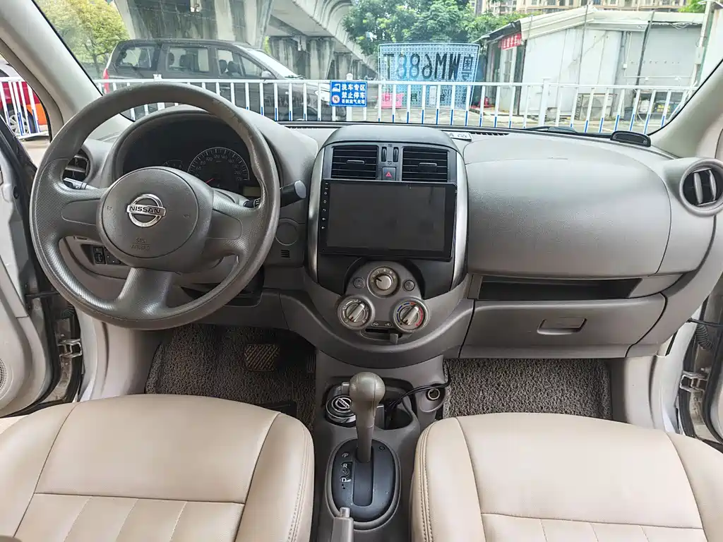 Nissan Sunny 2013 — фото 9