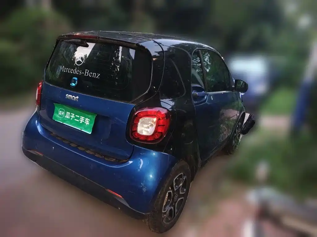 smart fortwo 2017 — фото 4