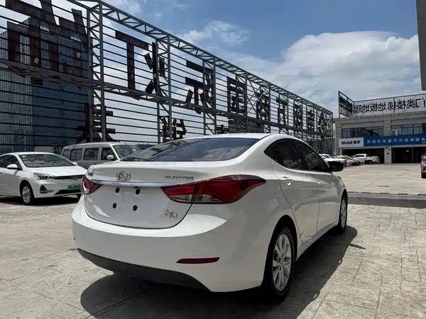 Hyundai Elantra Langdong 2016