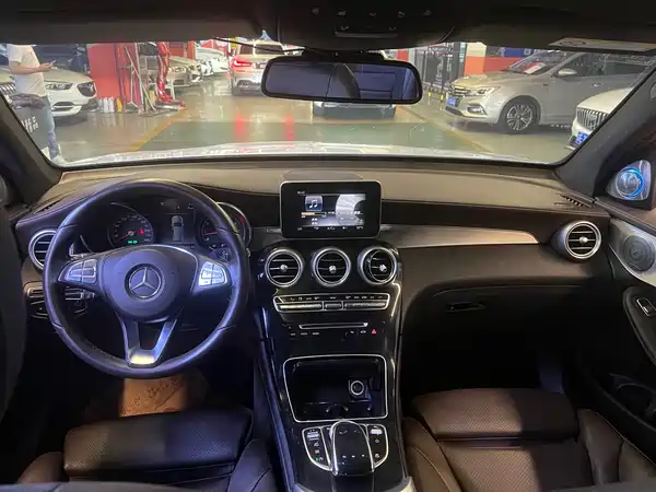 Mercedes-Benz GLC 2018