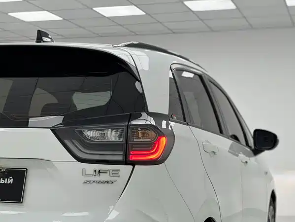 Honda LIFE 2022