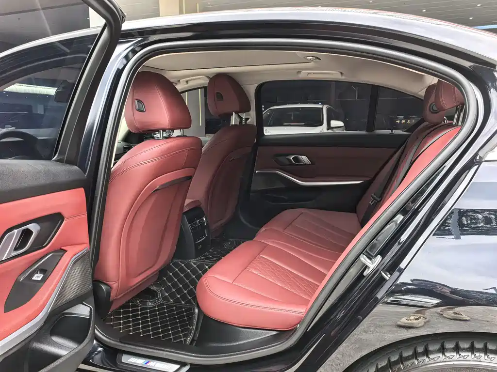 BMW 3 Series 2023