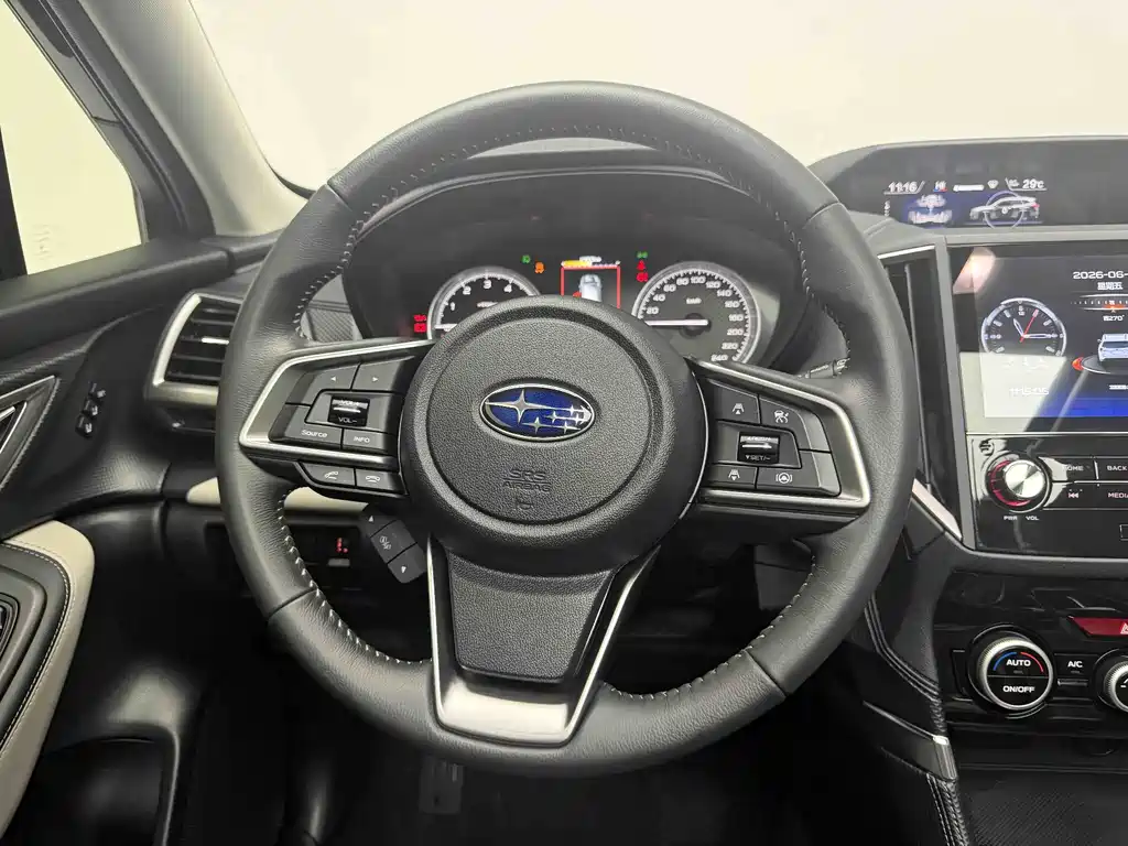 Subaru Forester 2025 — фото 10