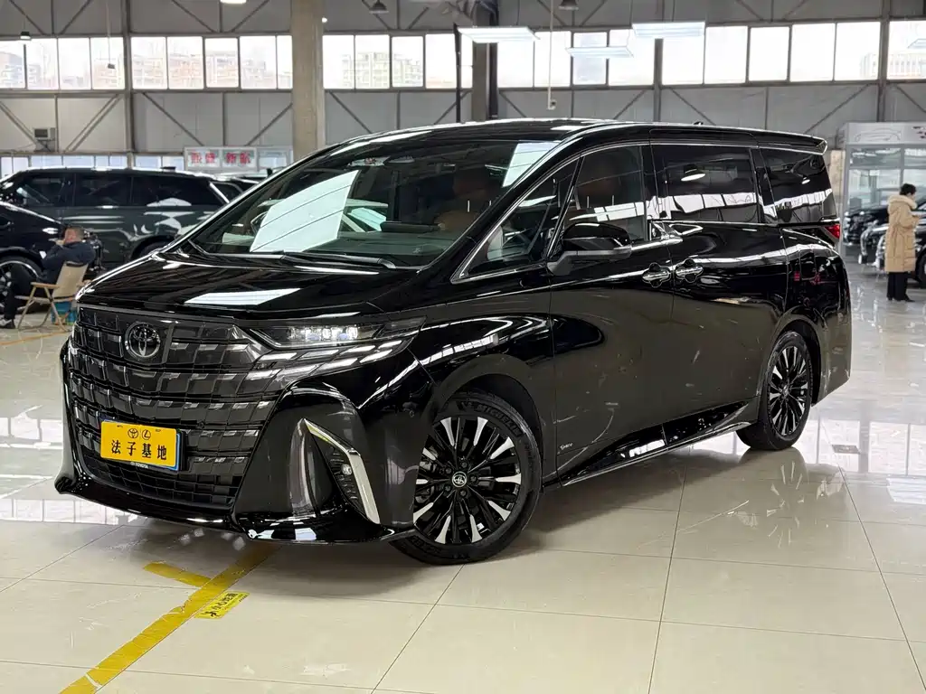 Toyota Alphard 2023 — фото 1