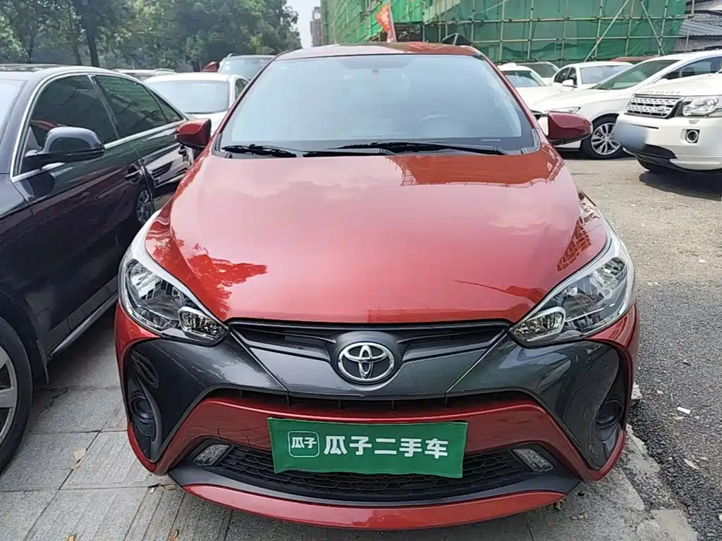 Toyota Yaris L 2020 — фото 3