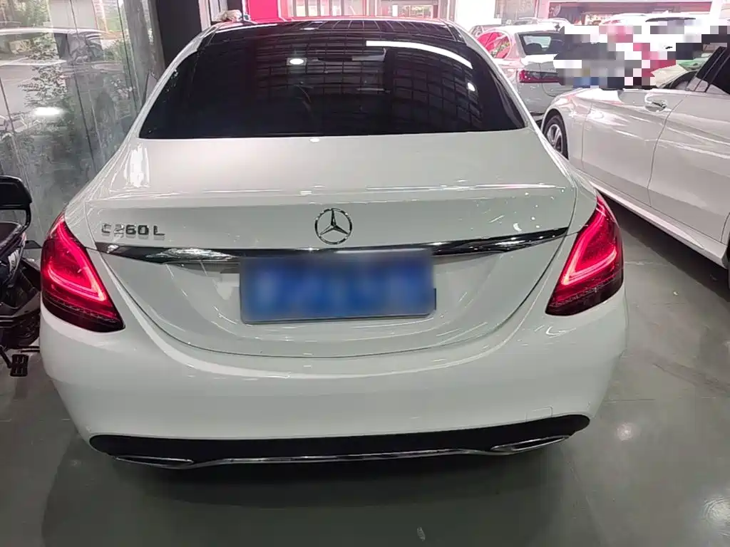 Mercedes-Benz C-Class 2020