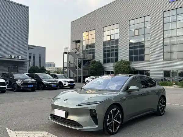 NIO ET5 2022