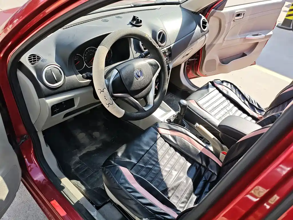 Changan V3 2017 — фото 12