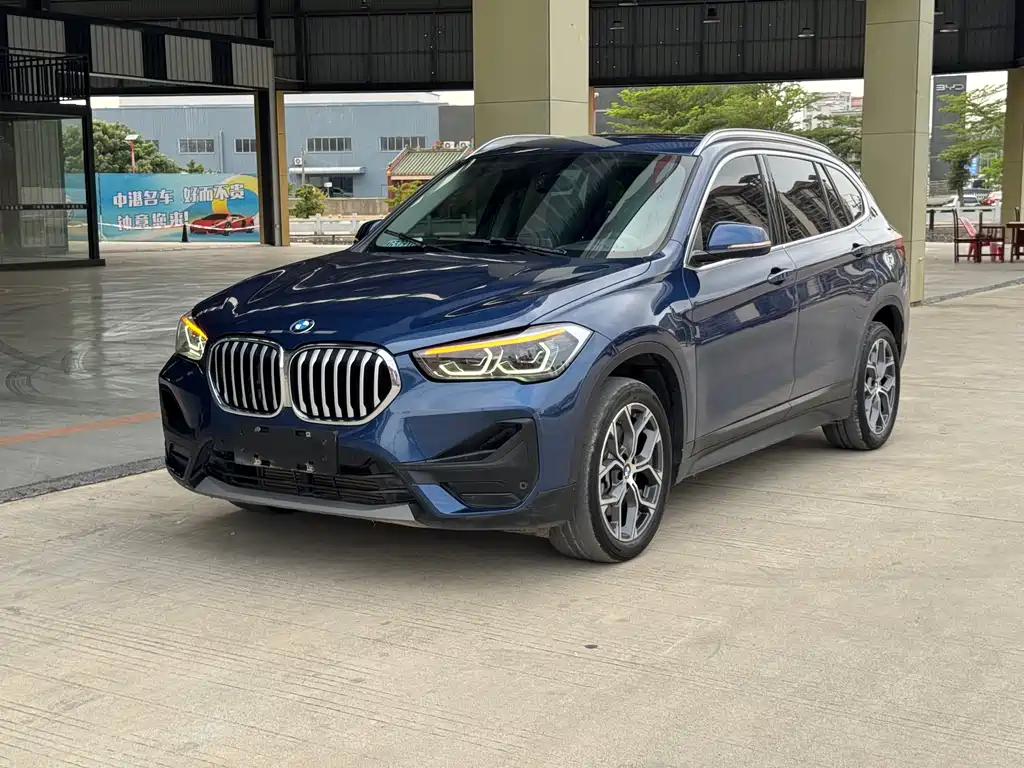 BMW X1 2022 — фото 1