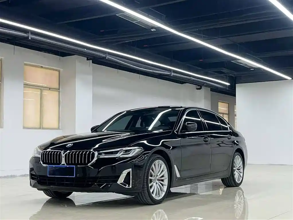 BMW 5 Series 2021