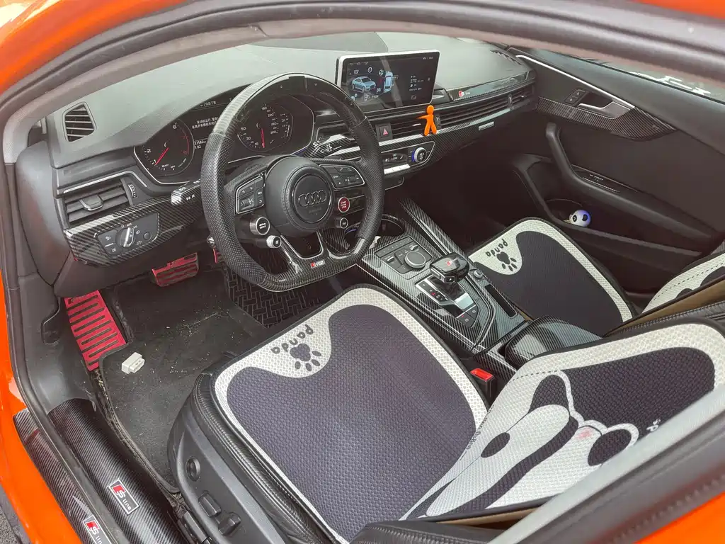 Audi A4L 2018