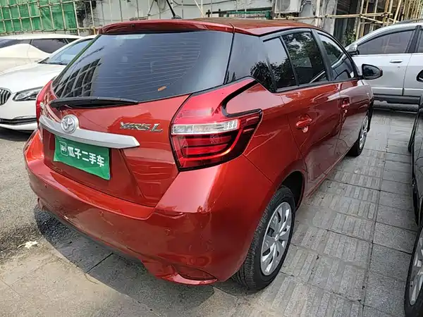 Toyota Yaris L 2020