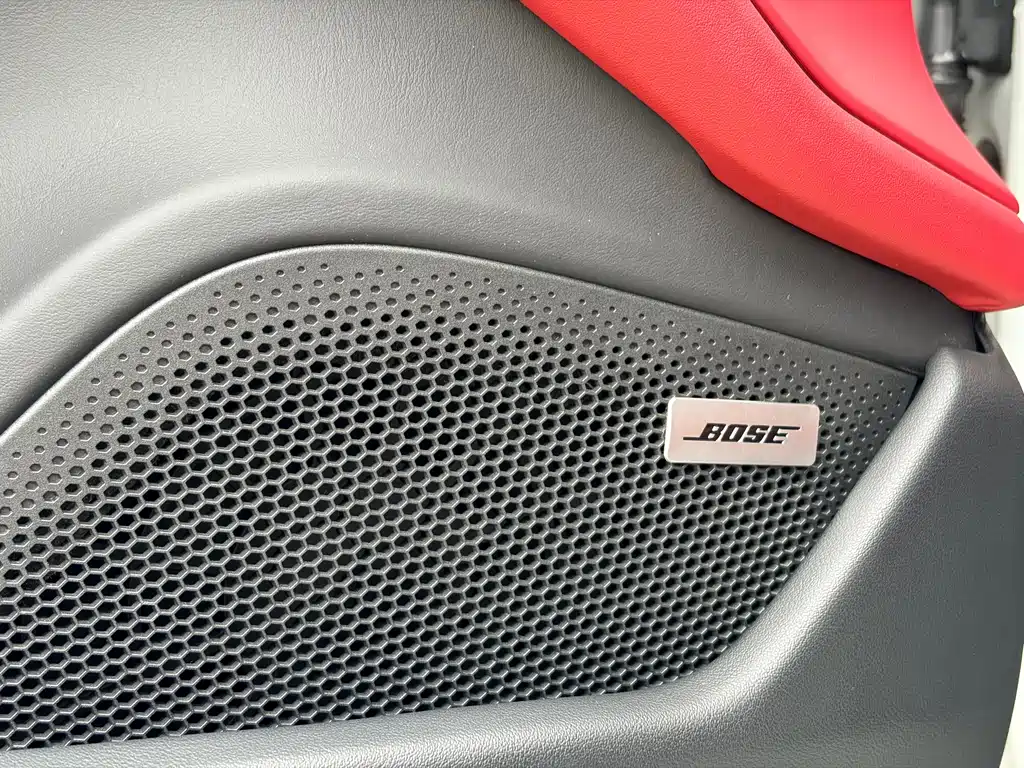 Porsche Taycan 2020 — фото 18