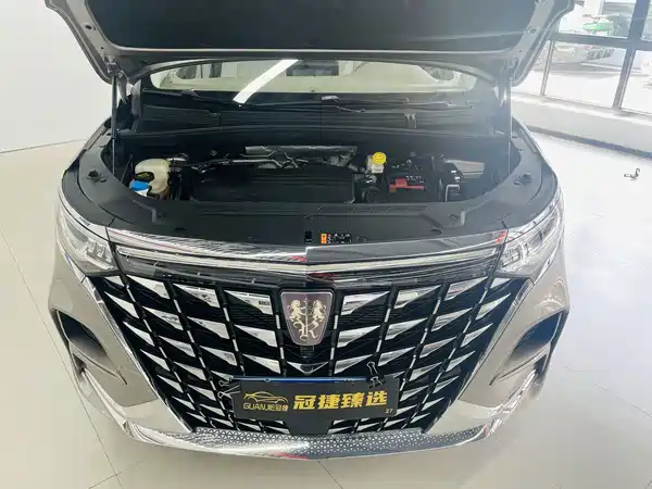 Roewe iMAX8 2025