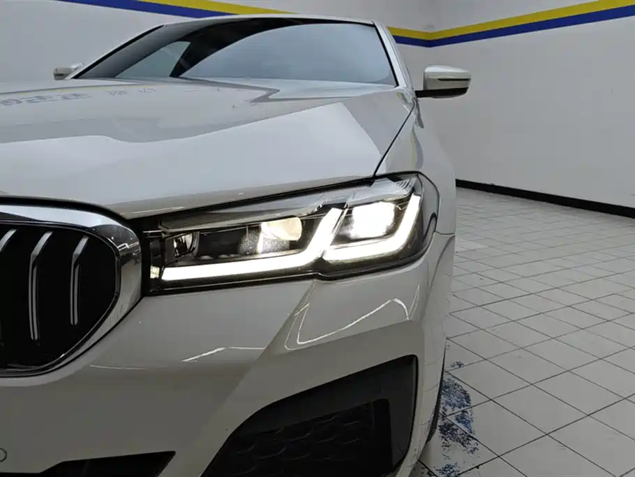 BMW 5 Series 2022