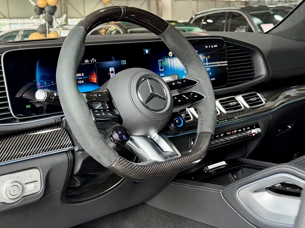 Mercedes-Benz GLS AMG 2026 — фото 7