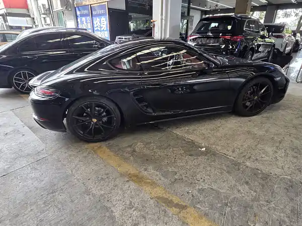 Porsche 718 2021