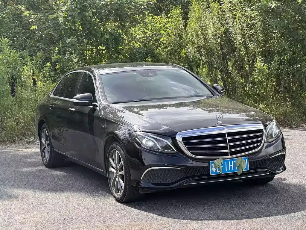 Mercedes-Benz E-Class 2017 — фото 1