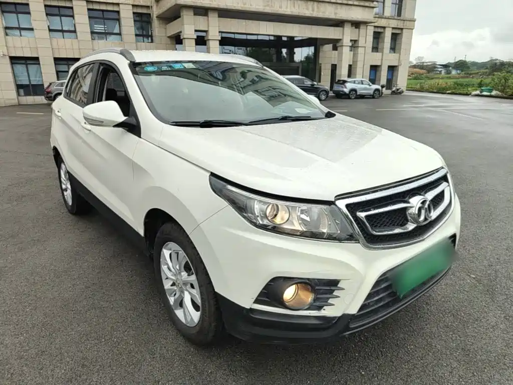 BAIC Shenbao X55 2016 — фото 4