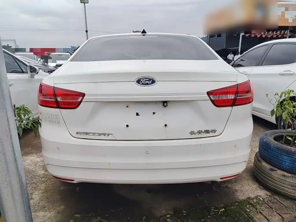 Ford Forrest 2018