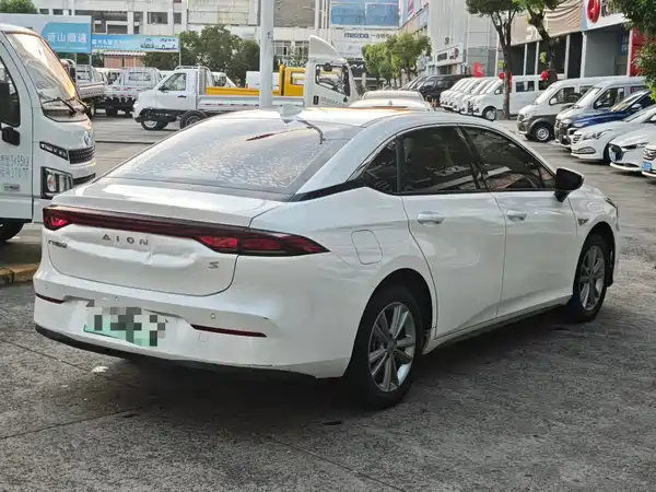Aion S 2023