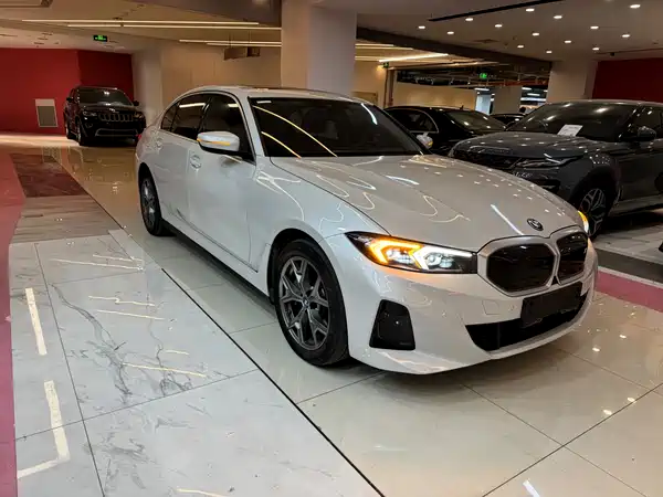 BMW i3 2024