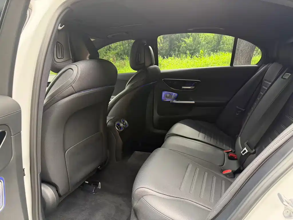 Mercedes-Benz C-Class 2023
